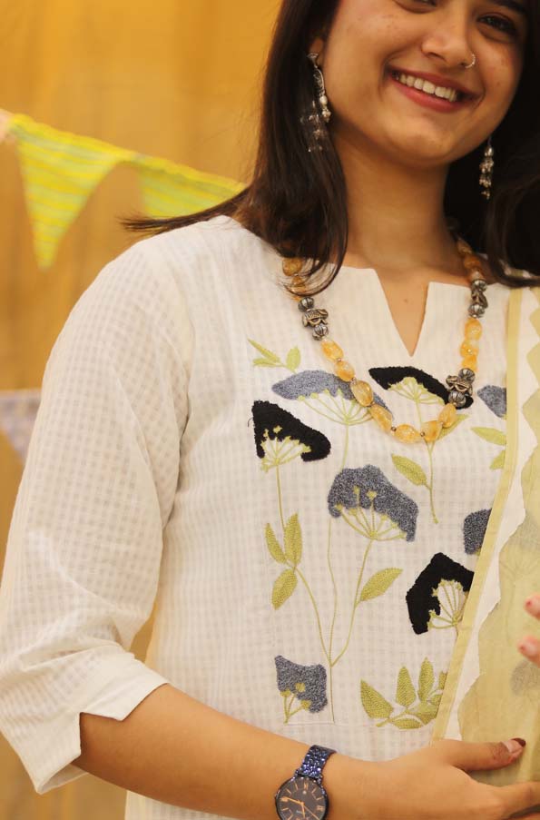 Embroidered Kurta Floral Black & Grey