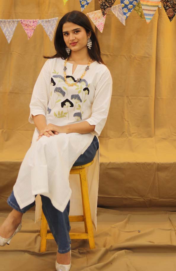 Embroidered Kurta Floral Black & Grey