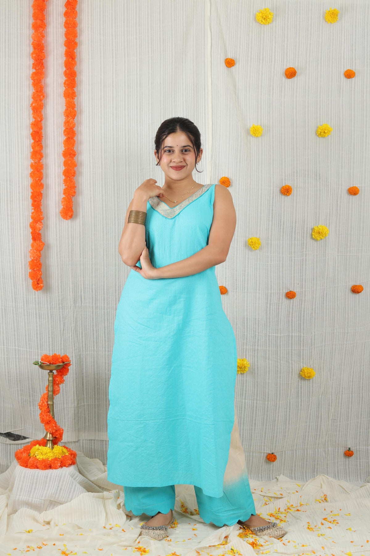 Cotton Ready-to-Wear Kurta - Elegant Ethnic Design NAV-008