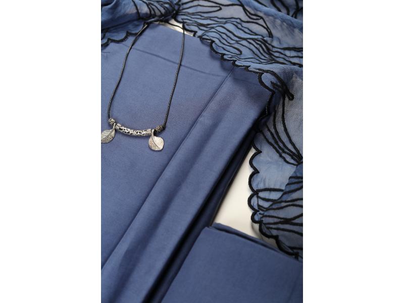 Elegant Set Of 3