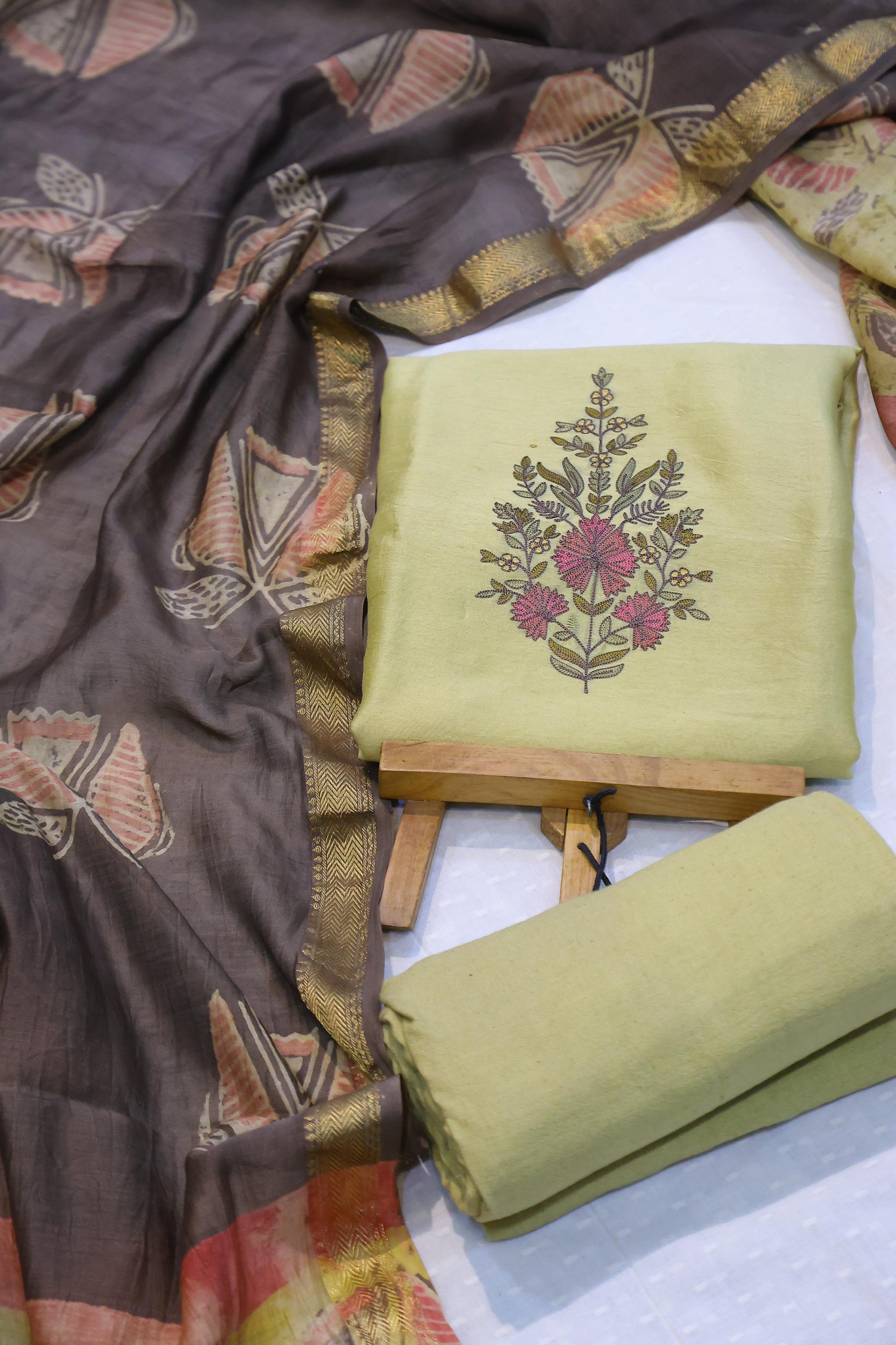 Chanderi 3 Piece Unstitched Set -004