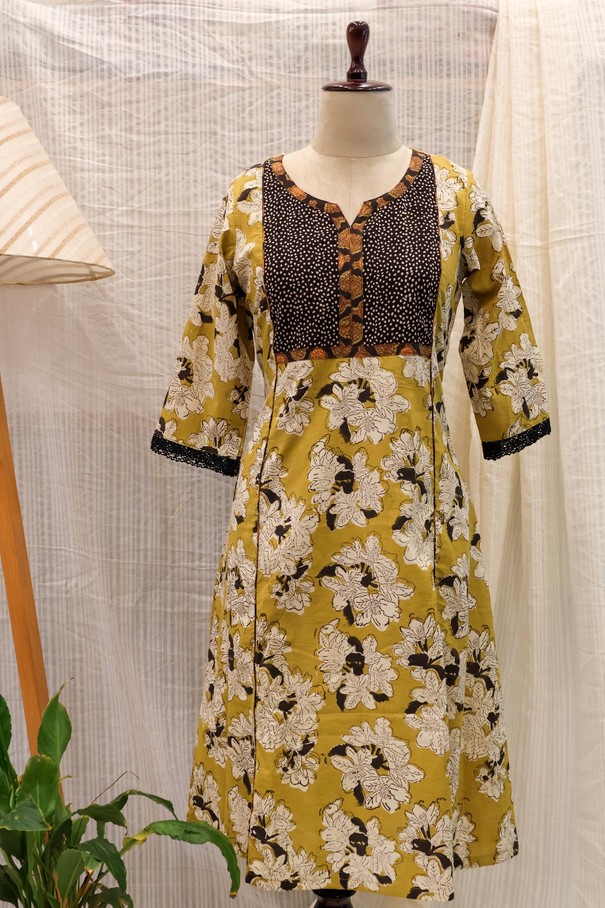 Cotton Ready-to-Wear Kurta - Elegant Ethnic Design RMK-329