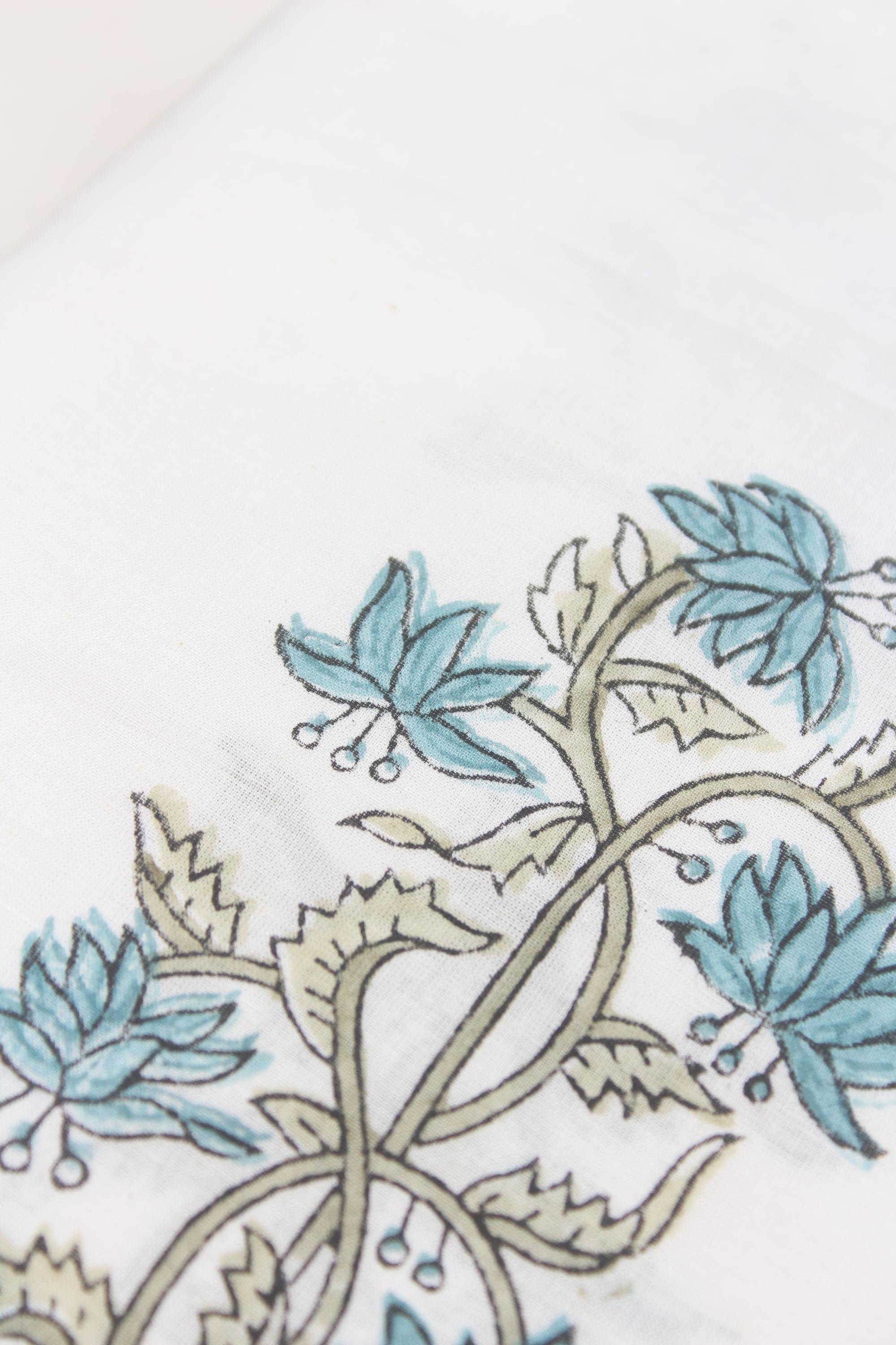 Embroidered fabric set of 2