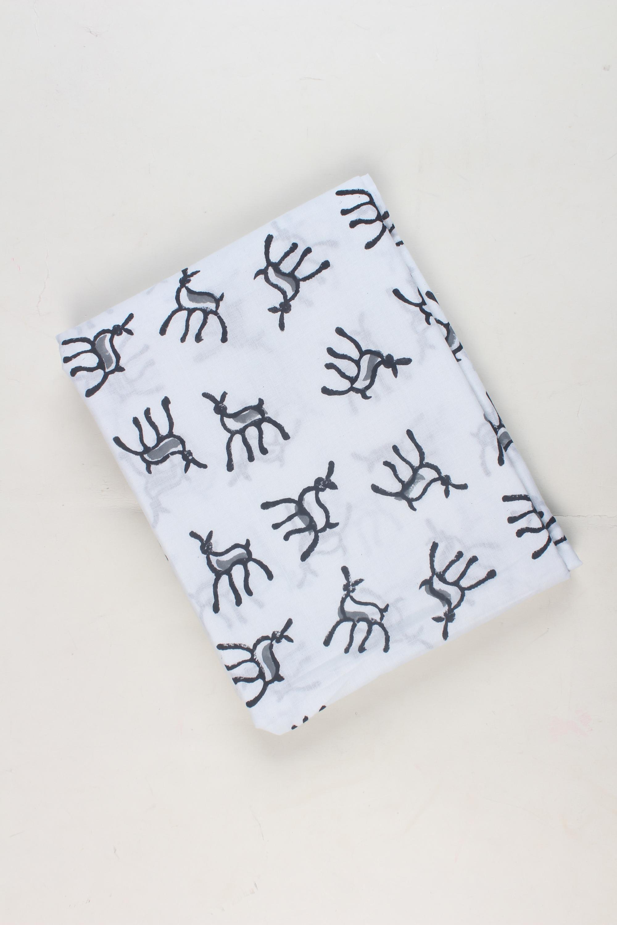 Embroidered fabric set of 2