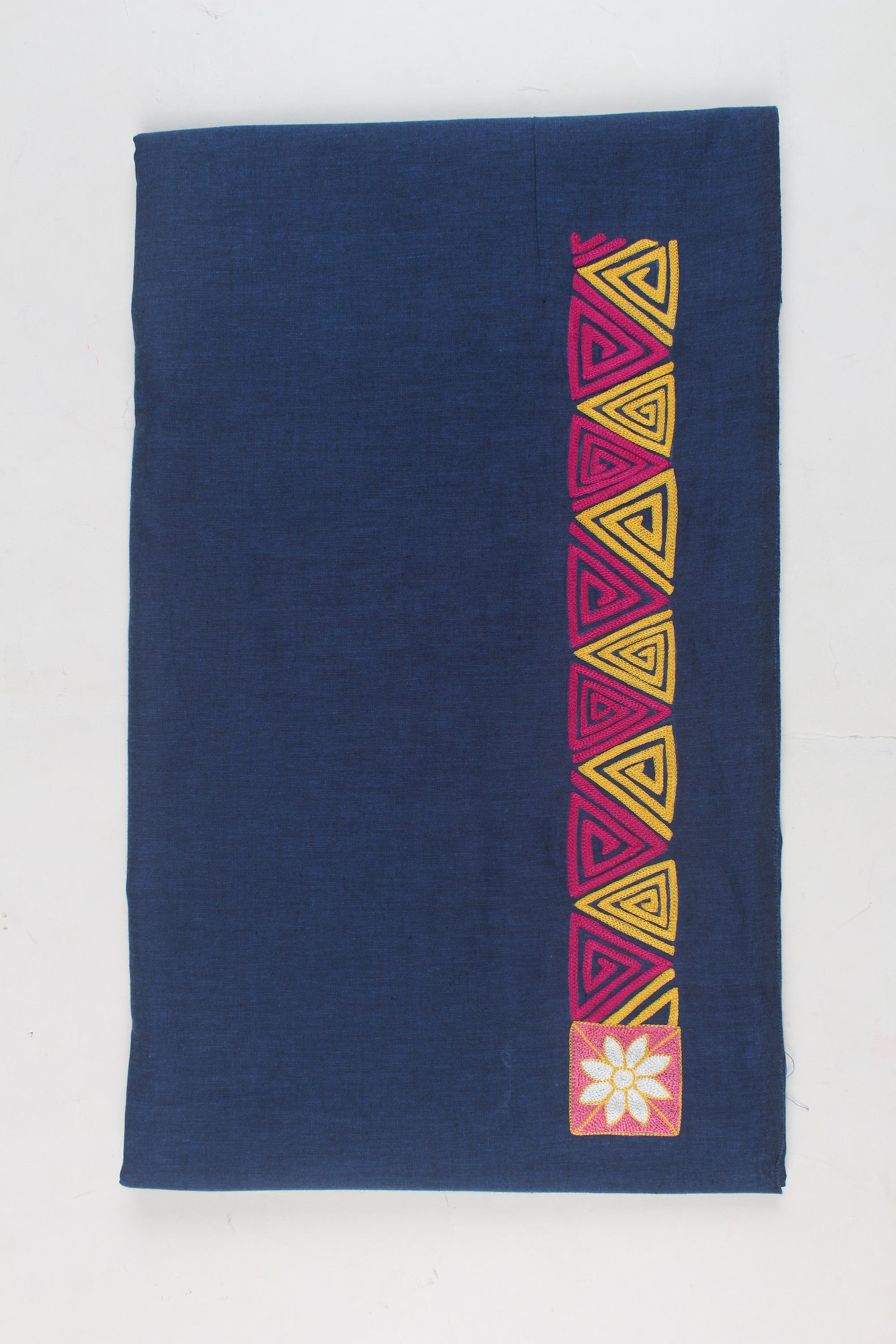 Embroidered fabric set of 2