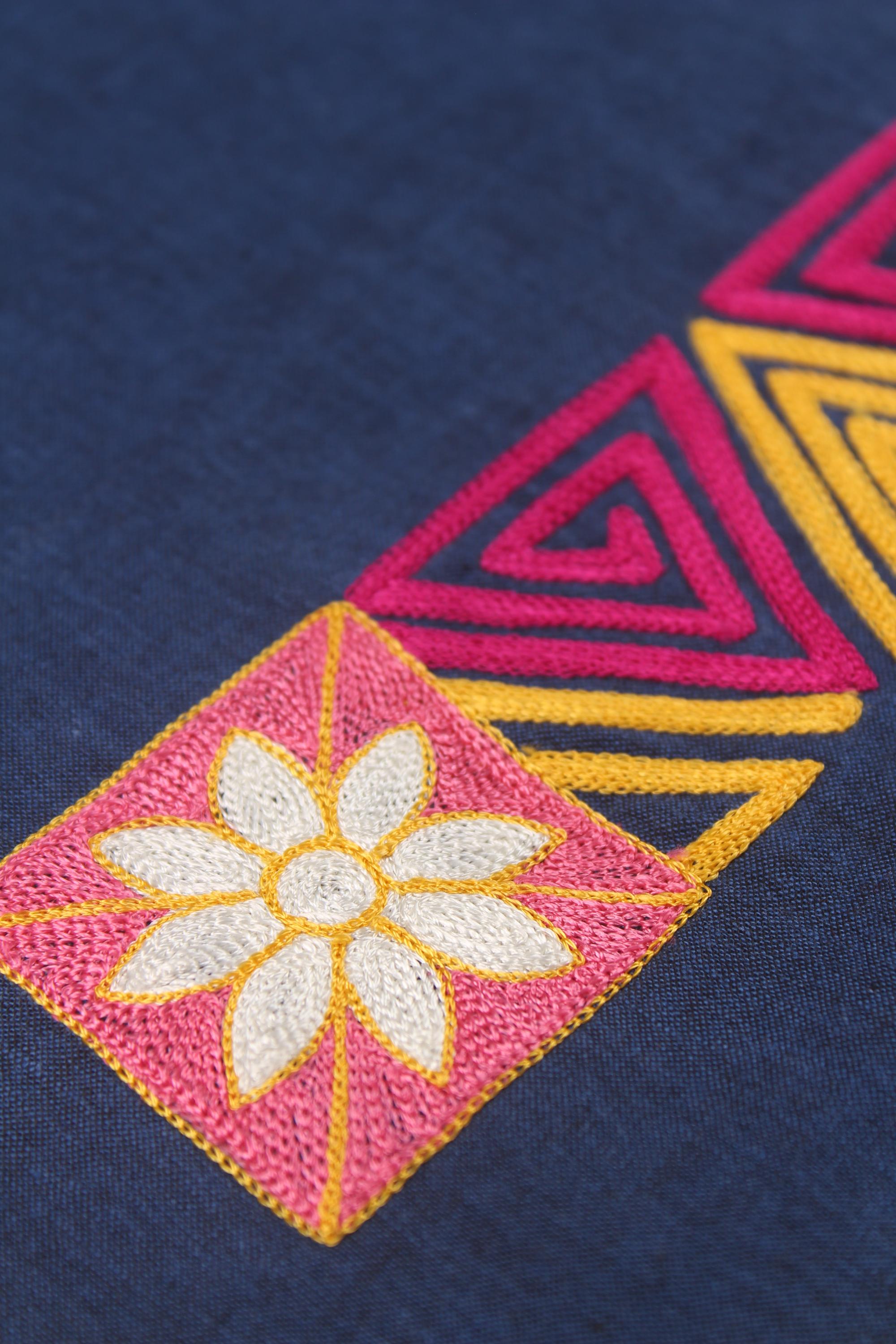 Embroidered fabric set of 2