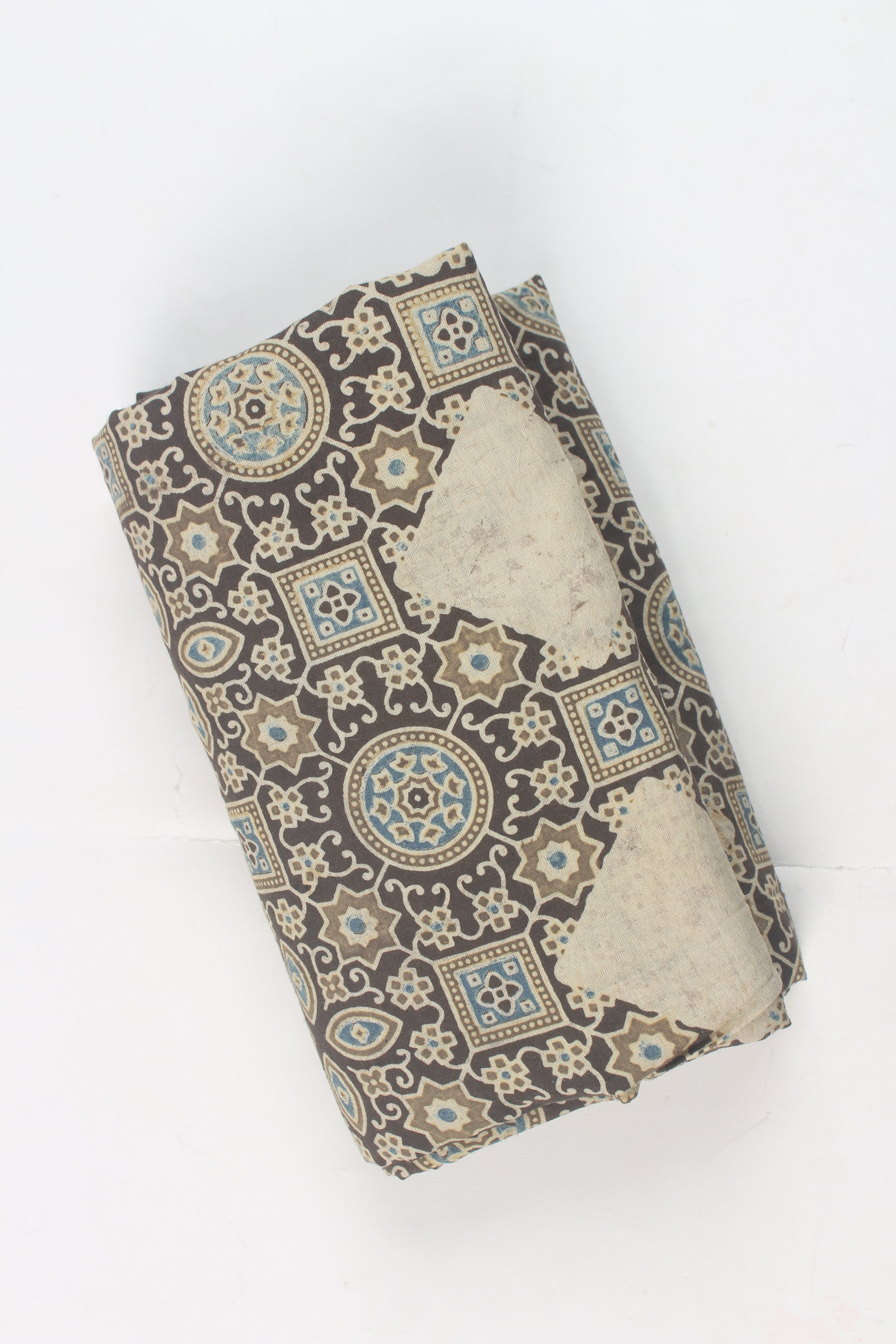 Embroidered fabric set of 2