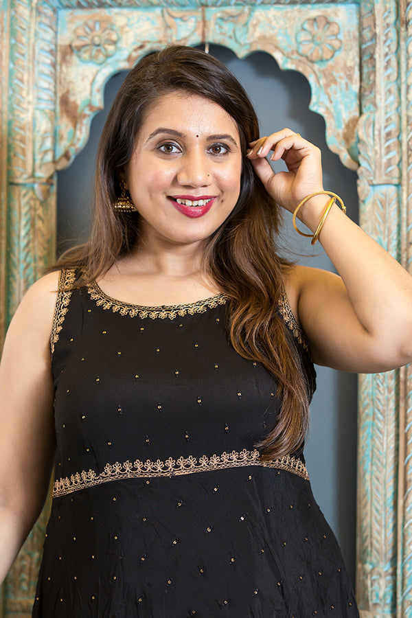 Classic Black Georgette Butti