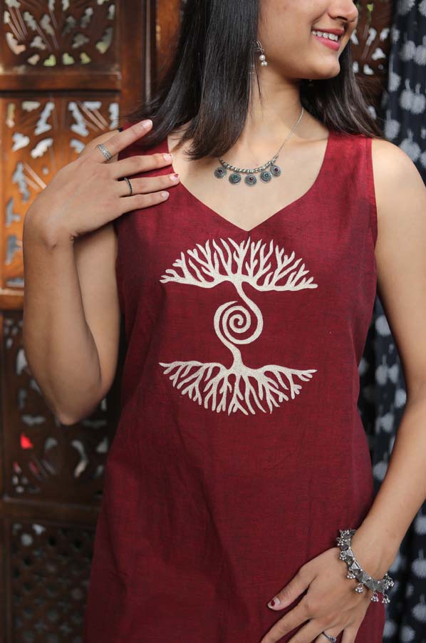 Embroidered Kurta Maroon