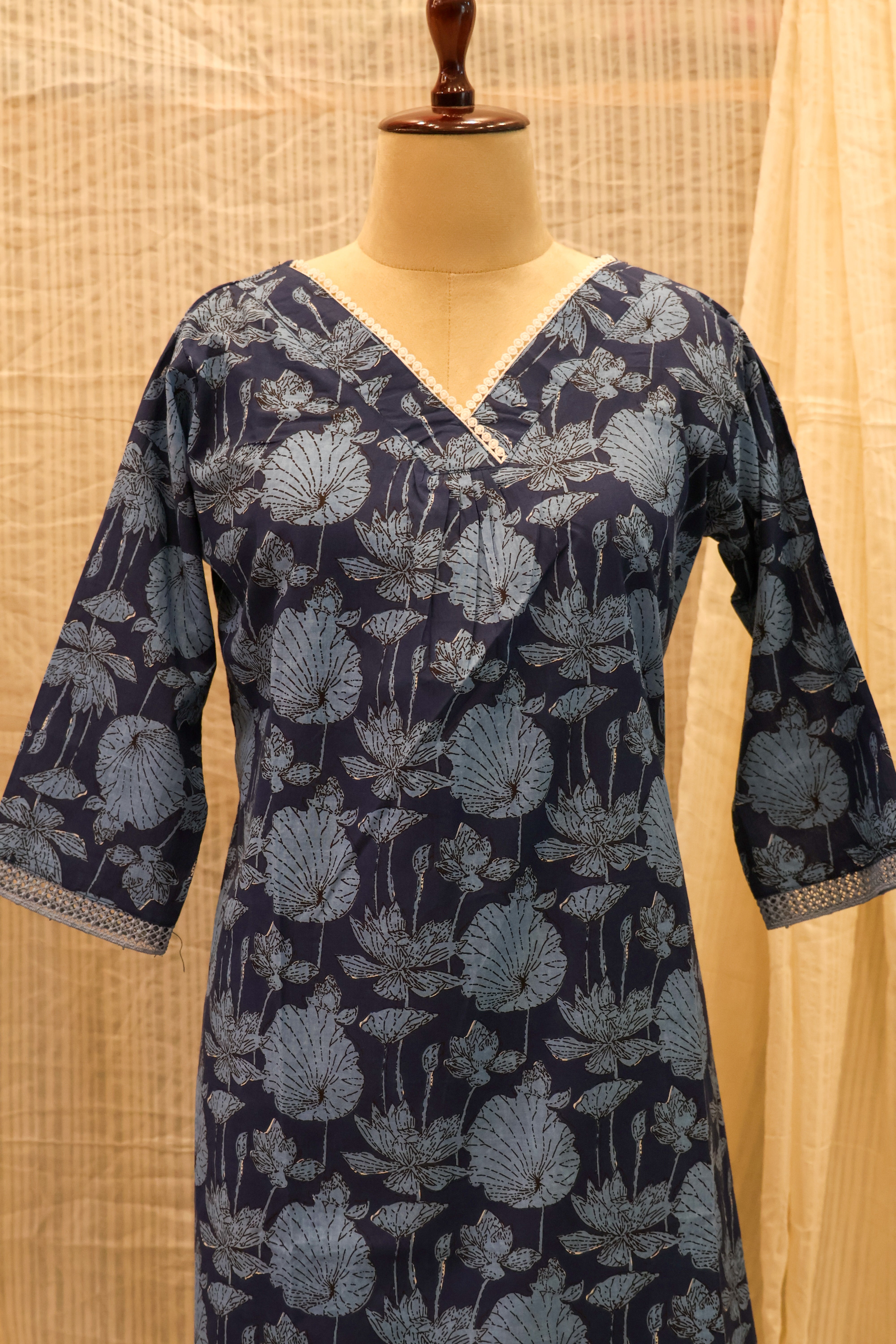Cotton Ready-to-Wear Kurta - Elegant Ethnic Design RMK-184