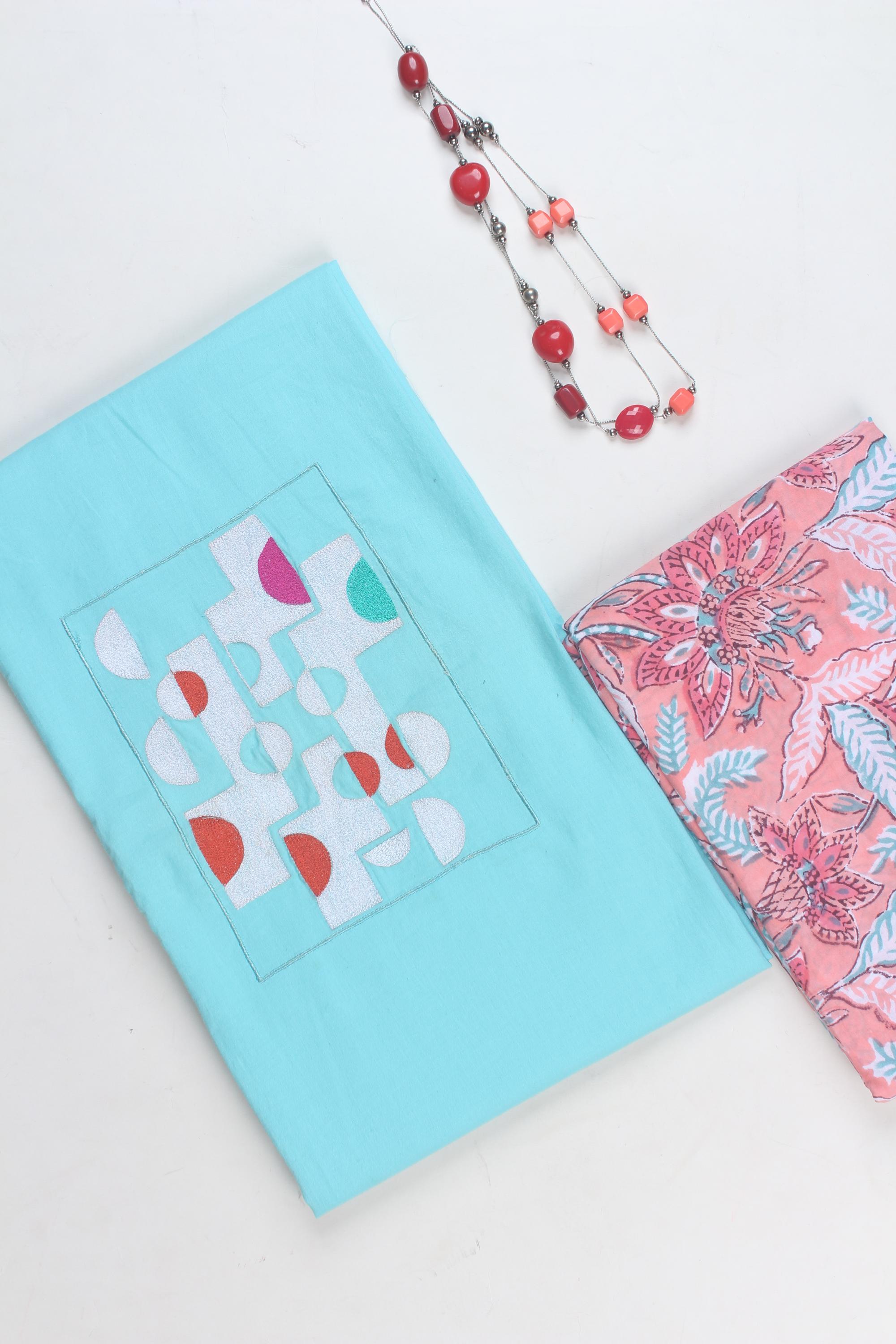Embroidered fabric set of 2