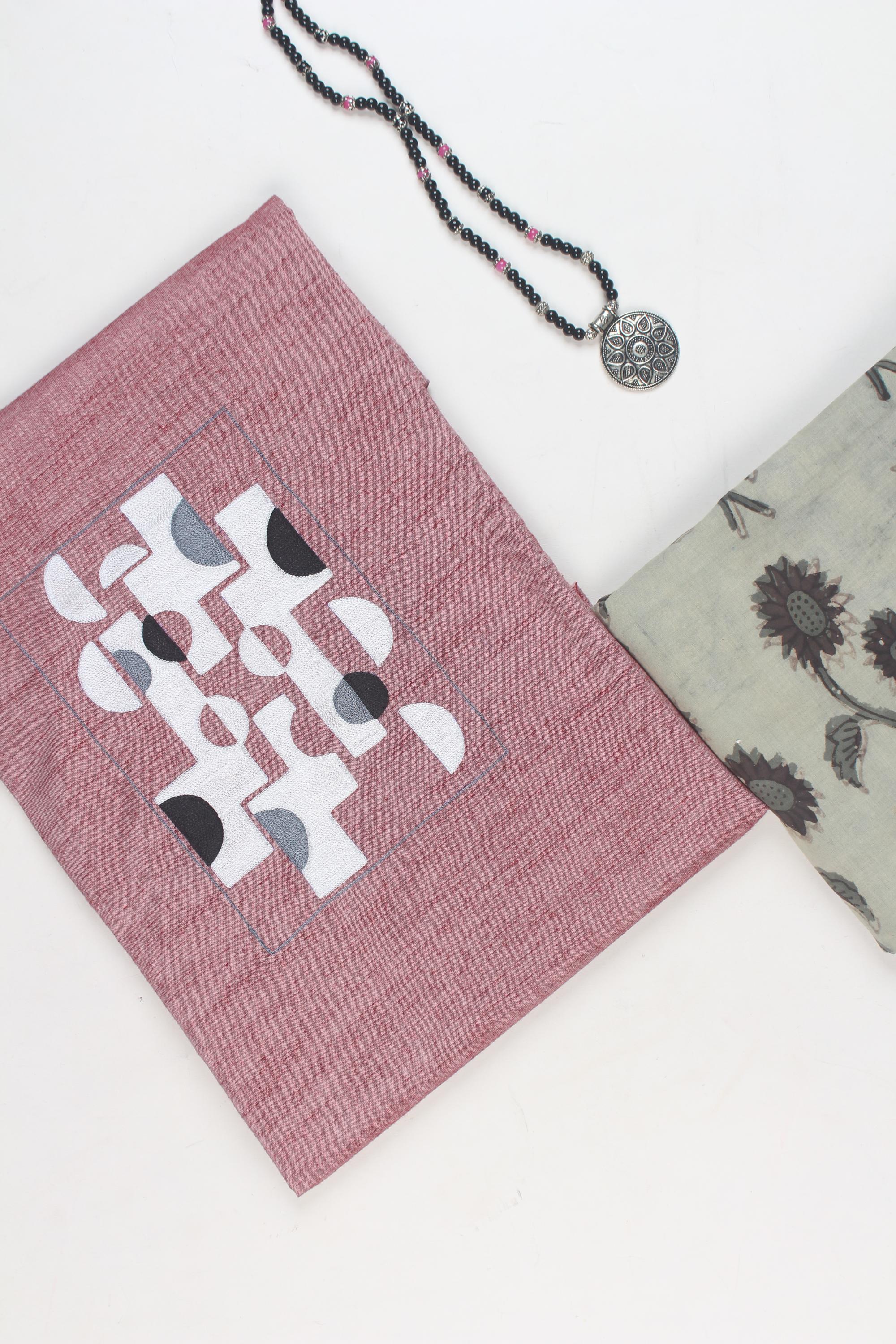 Embroidered fabric set of 2