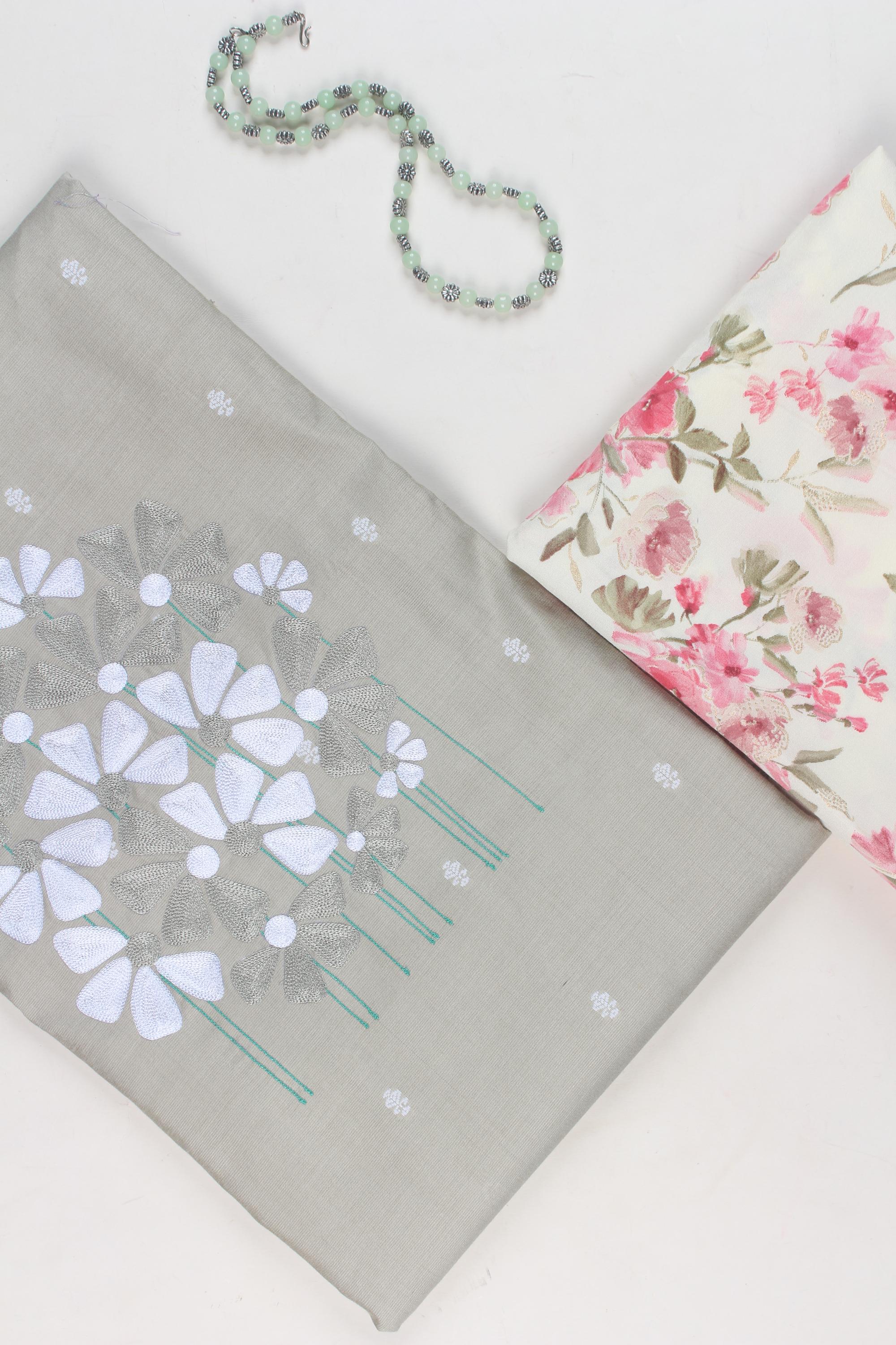 Embroidered fabric set of 2