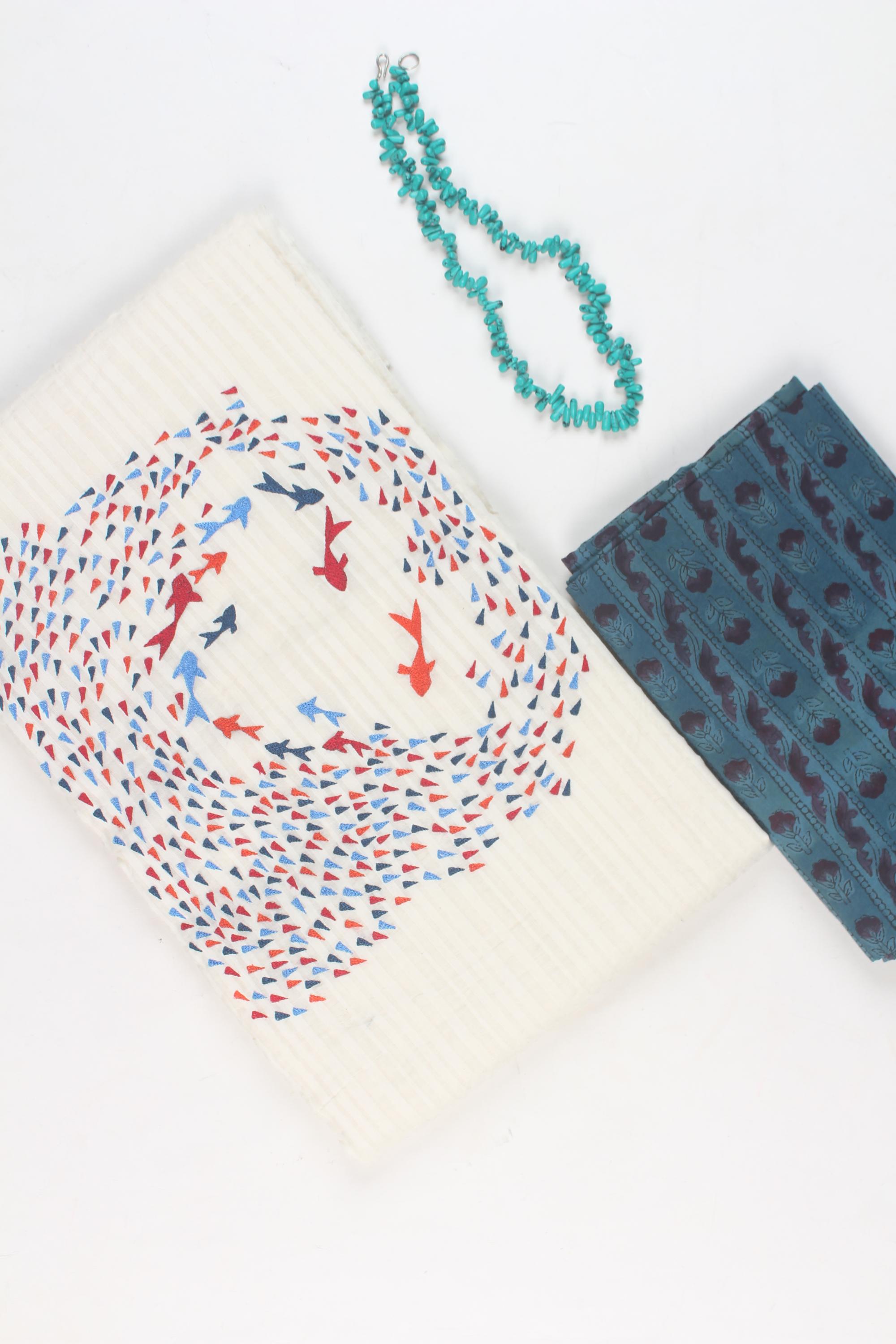 Embroidered fabric set of 2