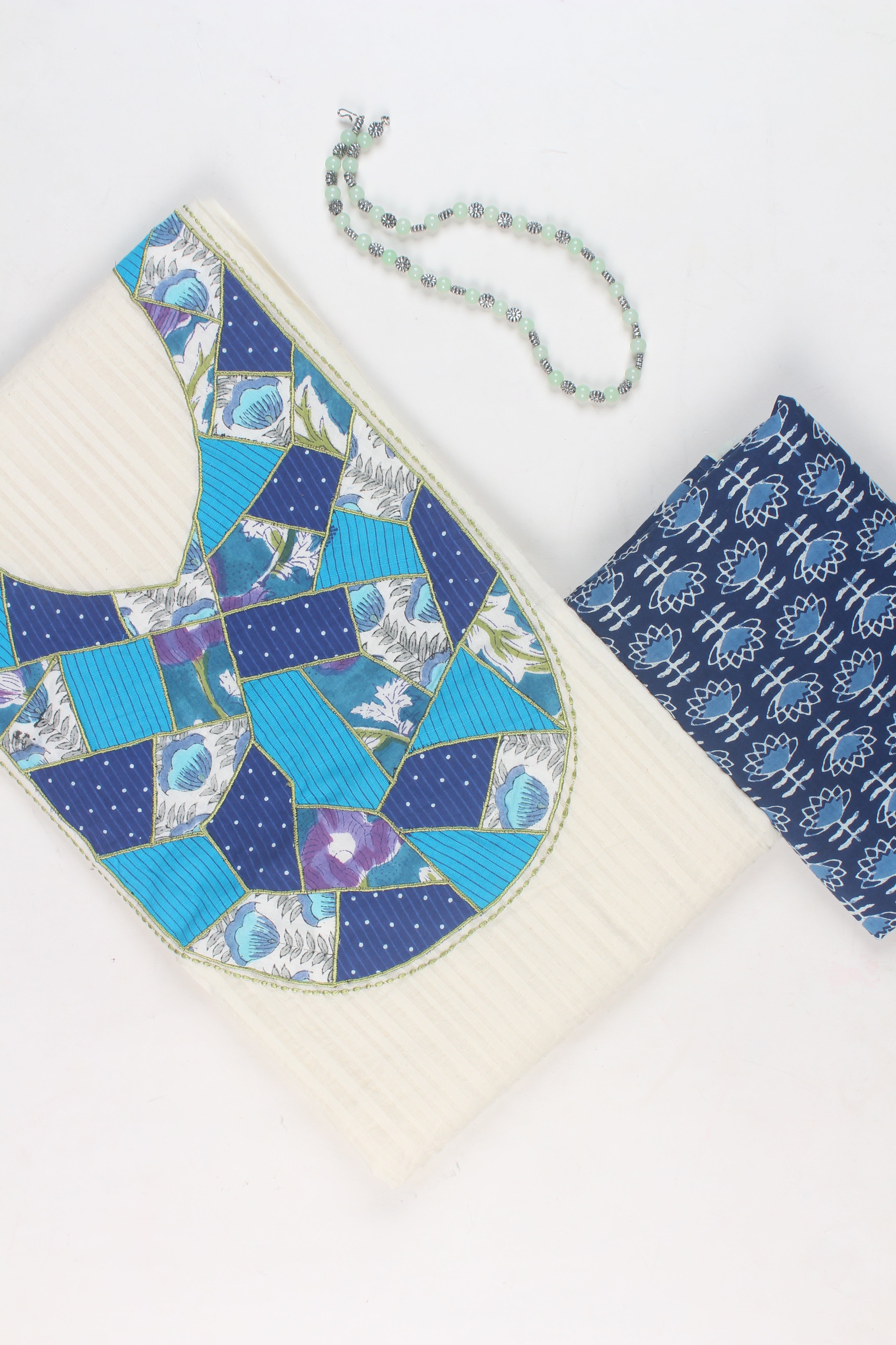 Embroidered fabric set of 2