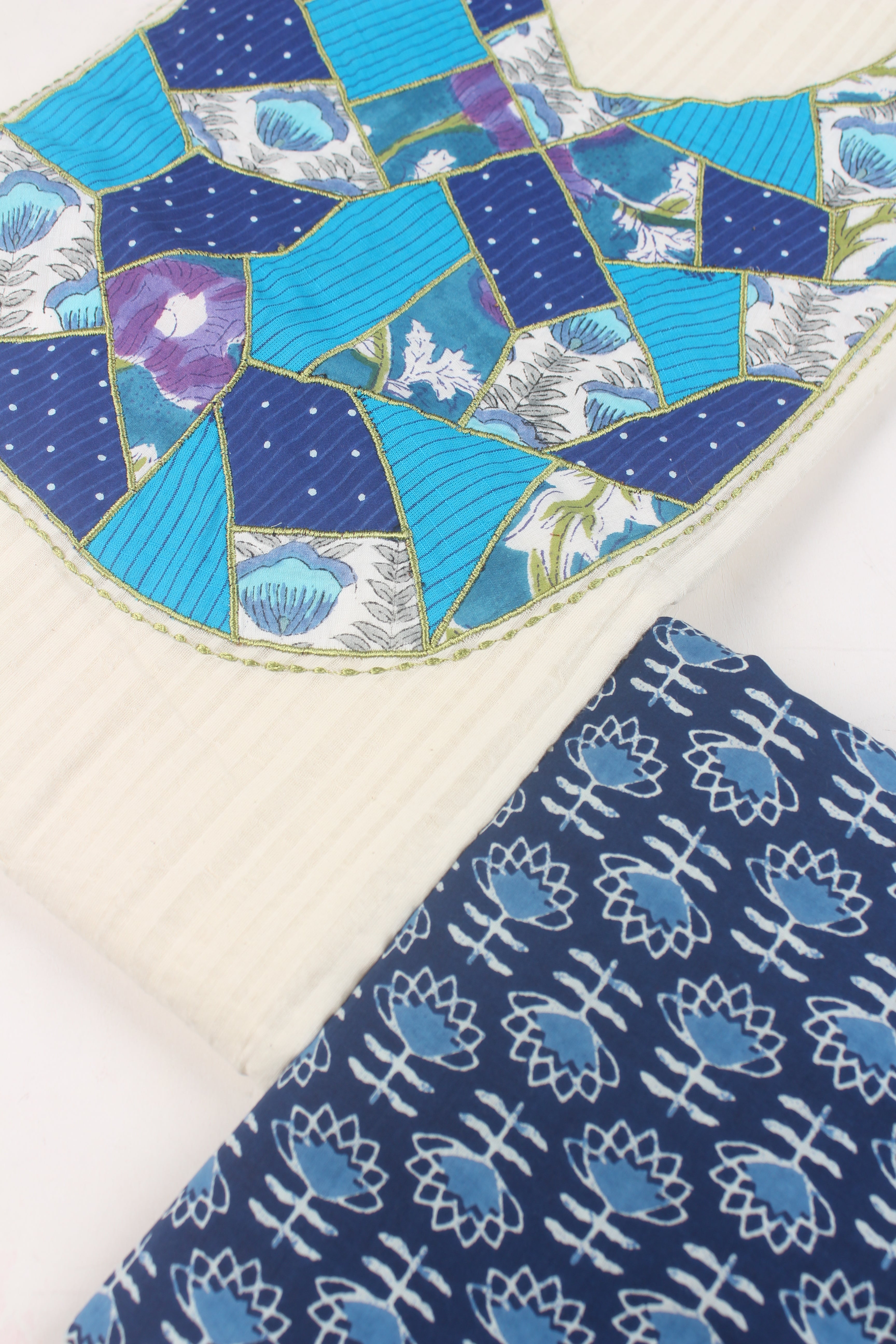 Embroidered fabric set of 2
