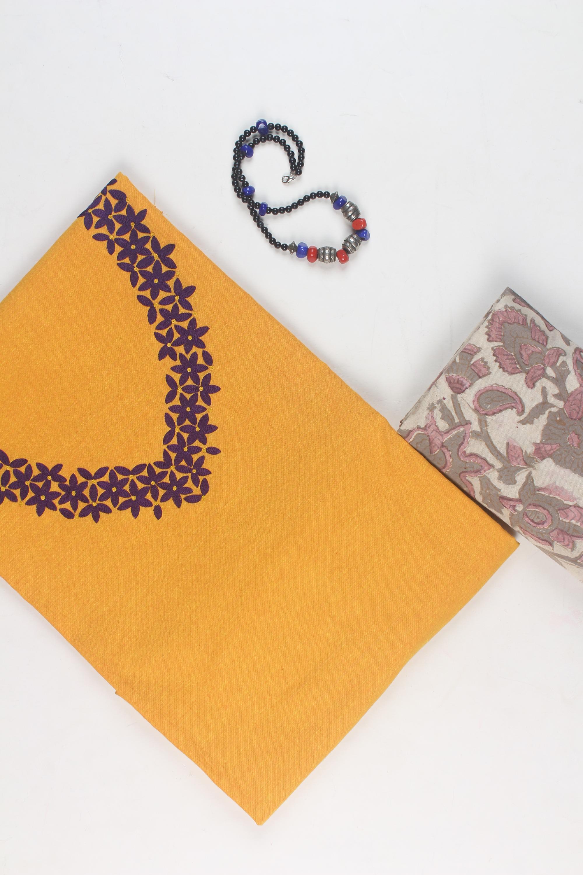Embroidered fabric set of 2