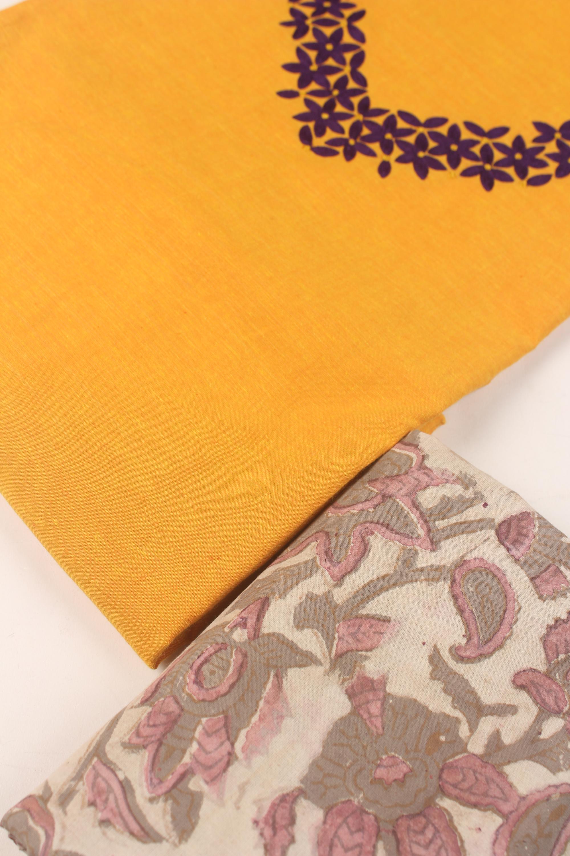 Embroidered fabric set of 2