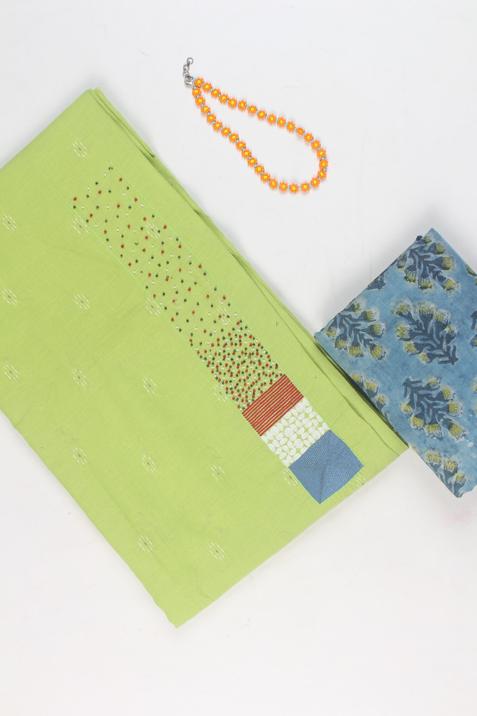 Embroidered fabric set of 2