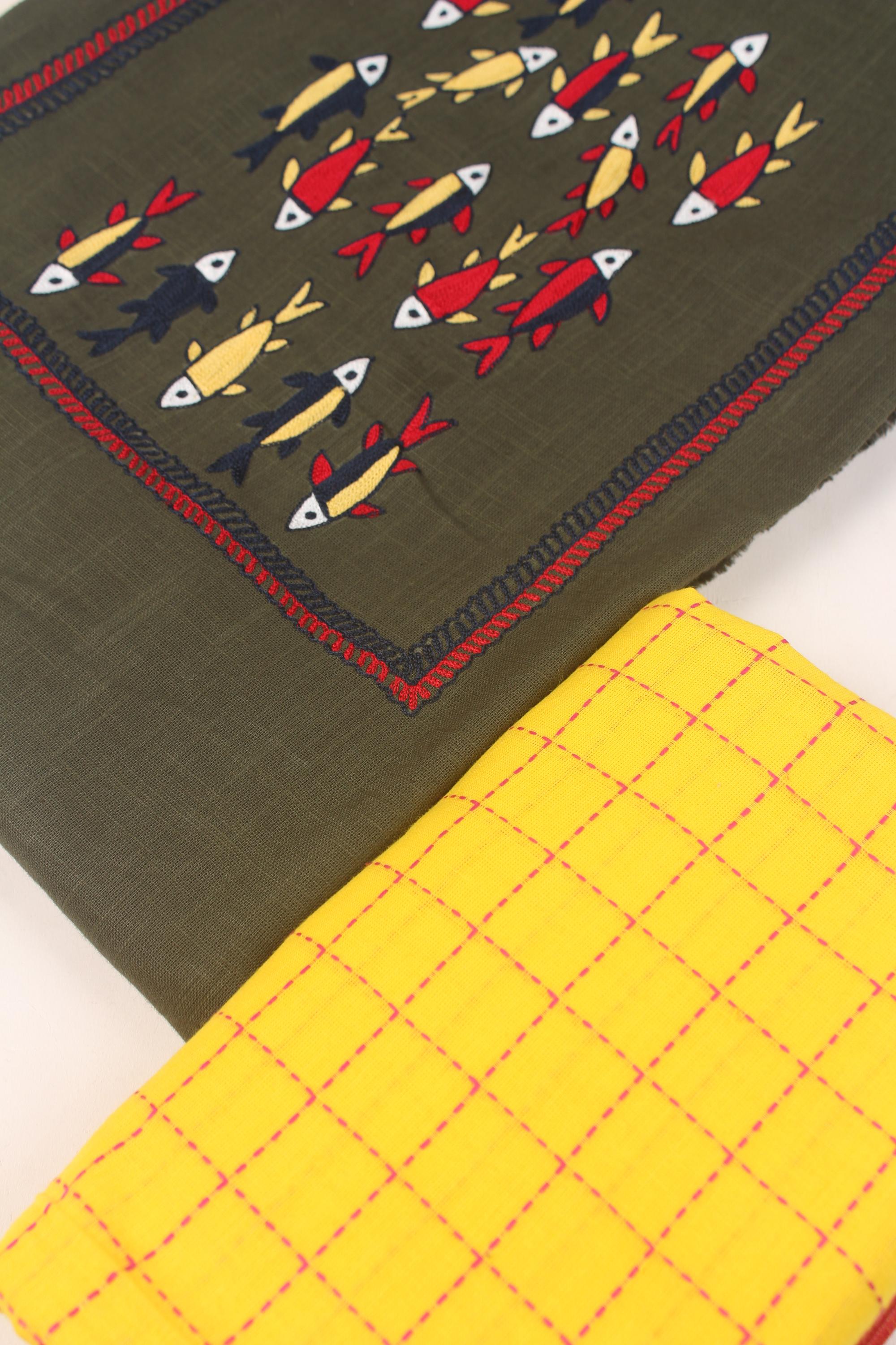 Embroidered fabric set of 2